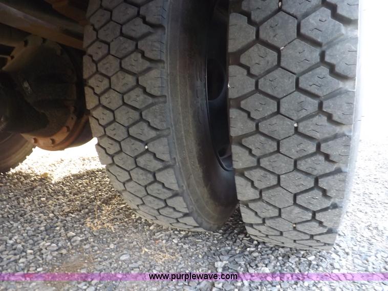 image for item K3019 1992 Blue Bird TC2000 school bus