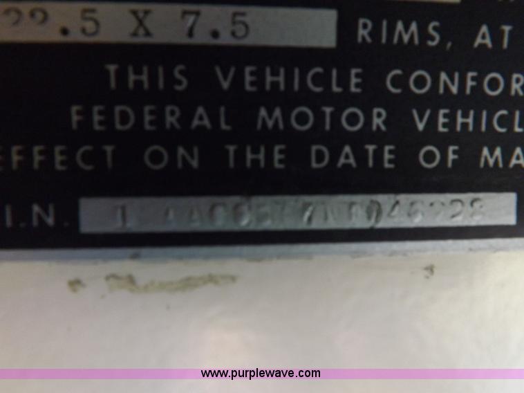 image for item K3019 1992 Blue Bird TC2000 school bus