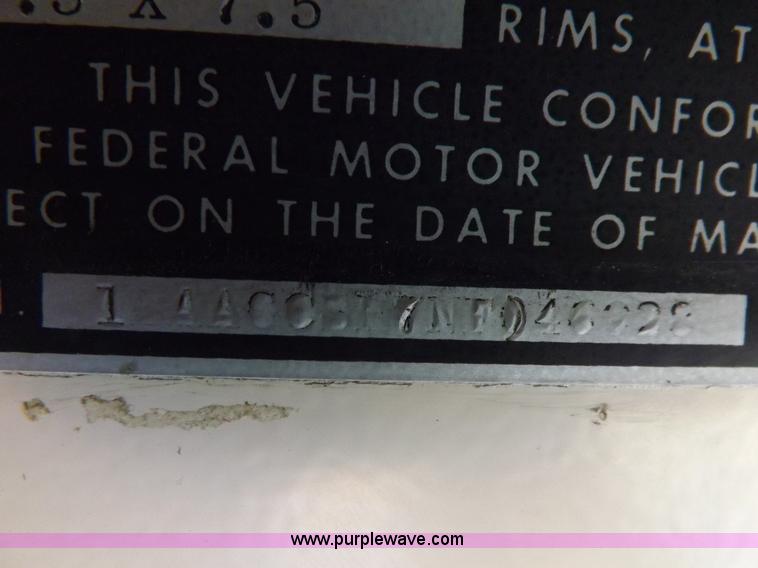 image for item K3019 1992 Blue Bird TC2000 school bus