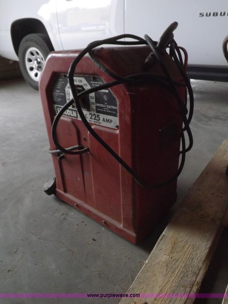image for item K3021 (4) Lincoln welding machines