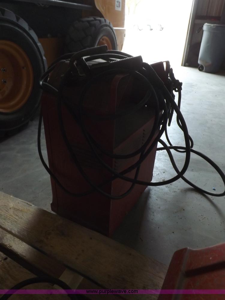 image for item K3021 (4) Lincoln welding machines