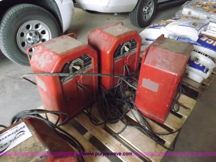 image for item K3021 (4) Lincoln welding machines