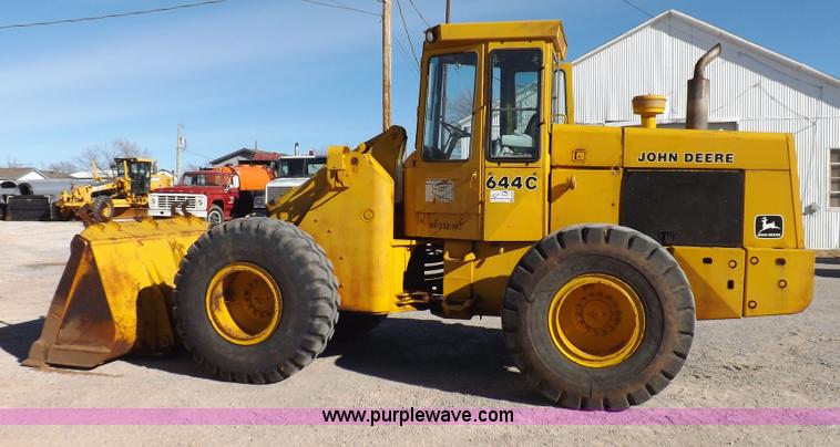 image for item K3035 1981 John Deere 644C wheel loader