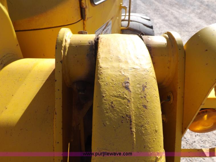 image for item K3035 1981 John Deere 644C wheel loader