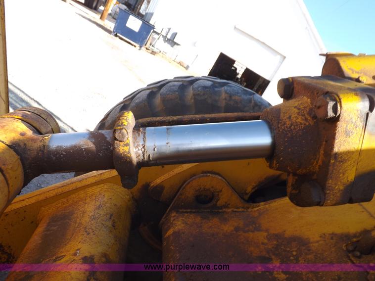 image for item K3035 1981 John Deere 644C wheel loader