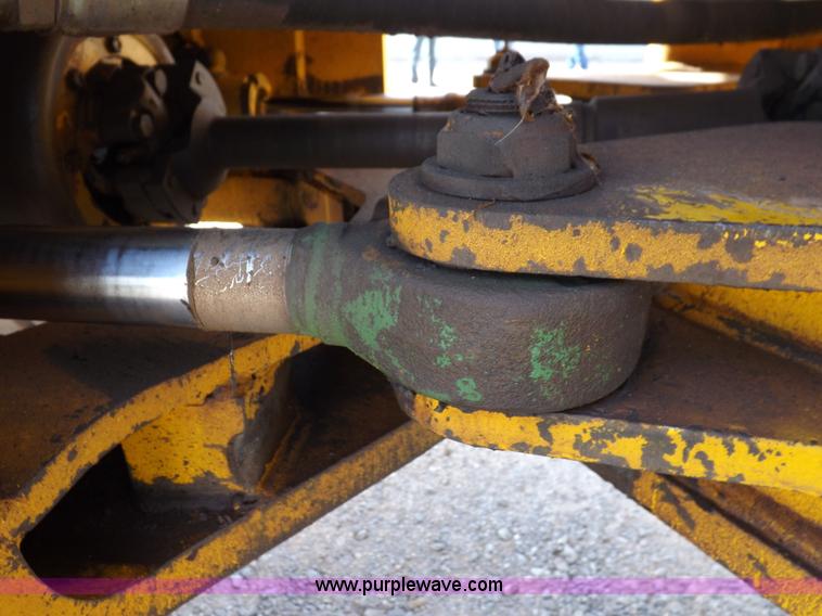 image for item K3035 1981 John Deere 644C wheel loader