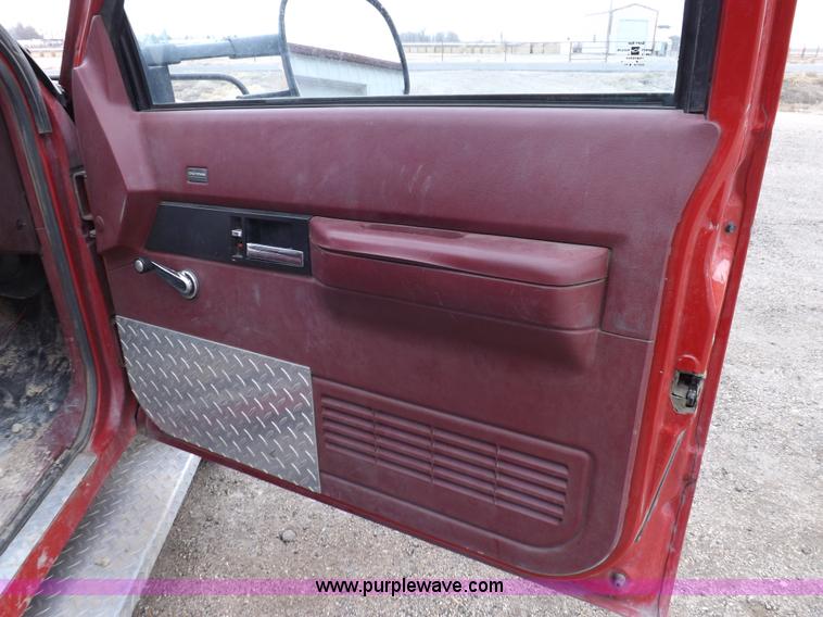 image for item K3046 1991 Chevrolet Cheyenne 3500 flatbed fire truck