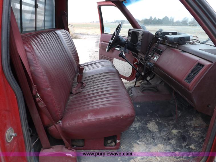 image for item K3046 1991 Chevrolet Cheyenne 3500 flatbed fire truck