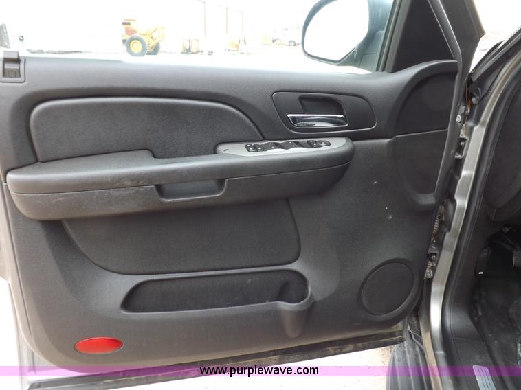 image for item K3047 2008 Chevrolet Tahoe Police SUV