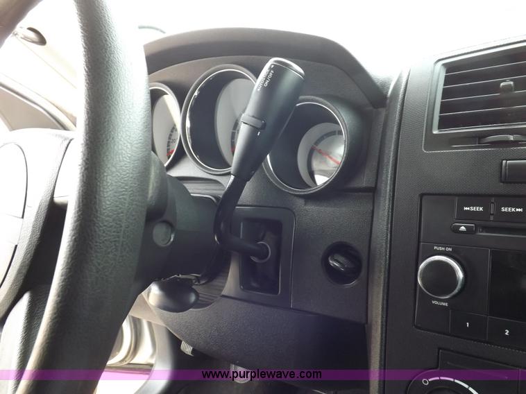 image for item K3048 2009 Dodge Charger SE Police