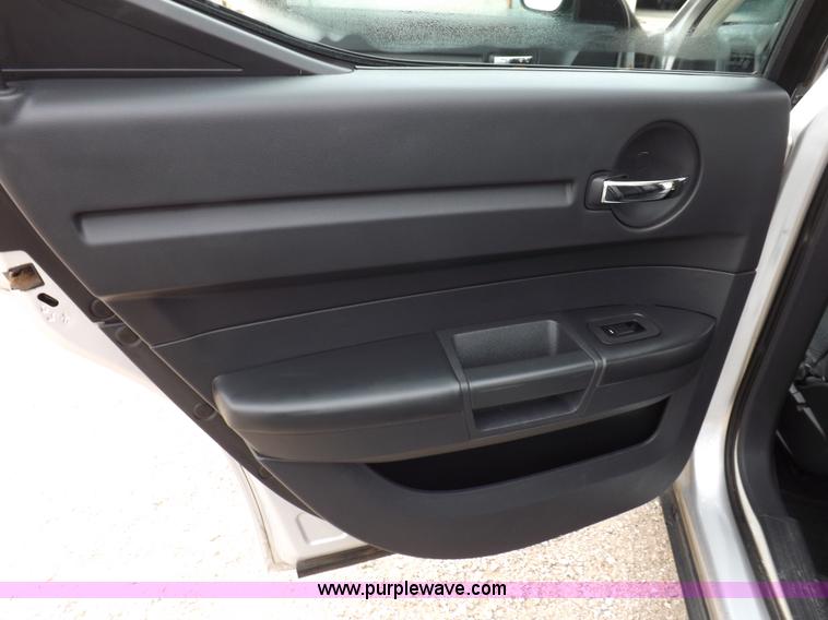 image for item K3048 2009 Dodge Charger SE Police