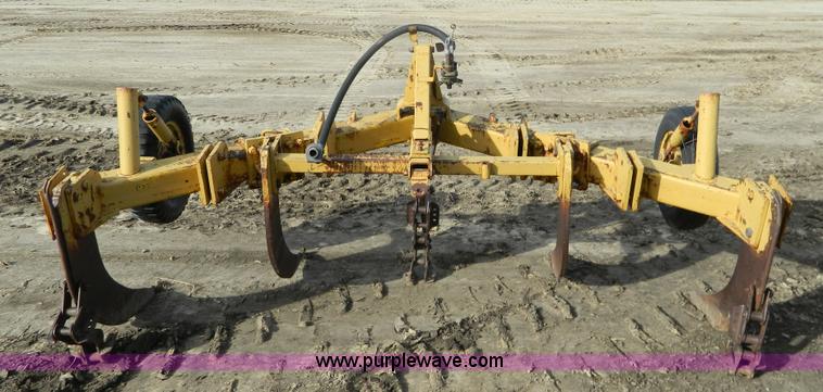 image for item H2285 10' five shank ripper