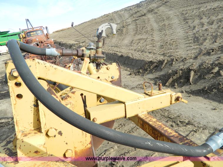 image for item H2285 10' five shank ripper