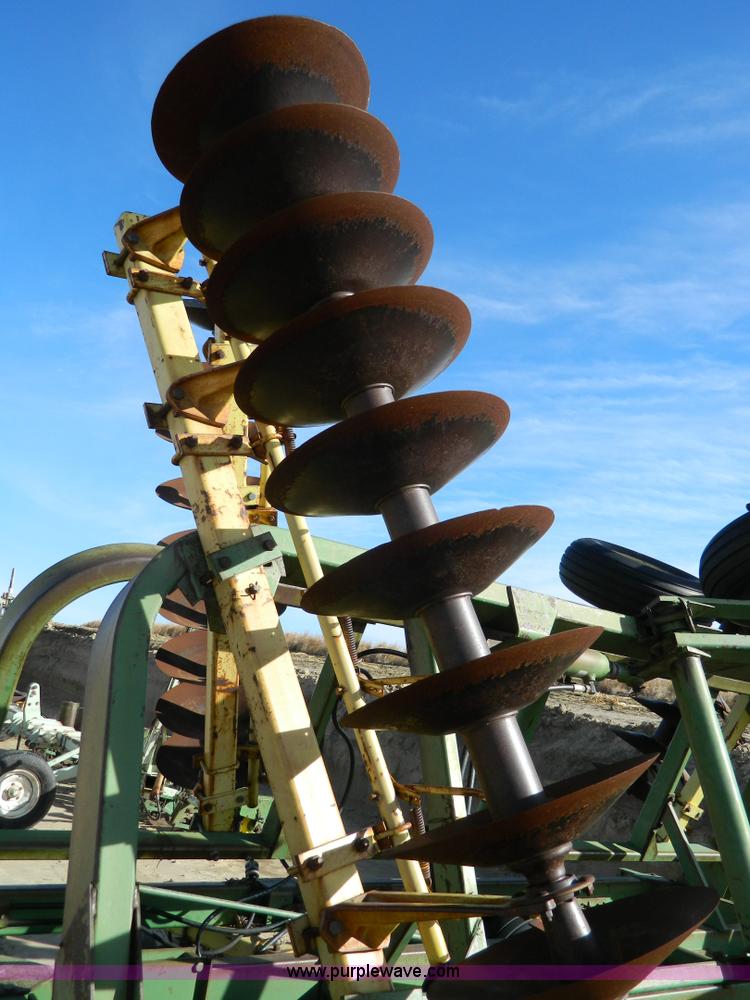 image for item H2291 John Deere 320 30' off-set disk