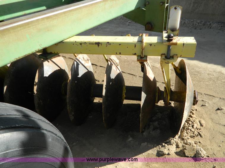 image for item H2291 John Deere 320 30' off-set disk