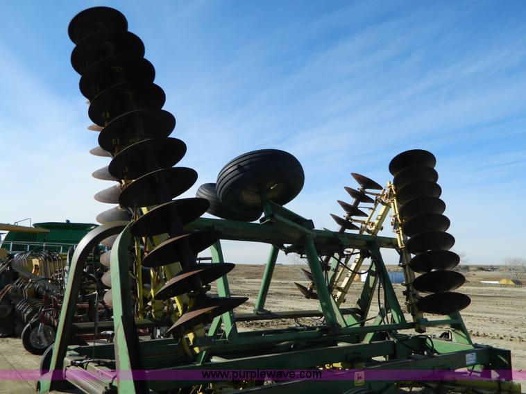 image for item H2291 John Deere 320 30' off-set disk
