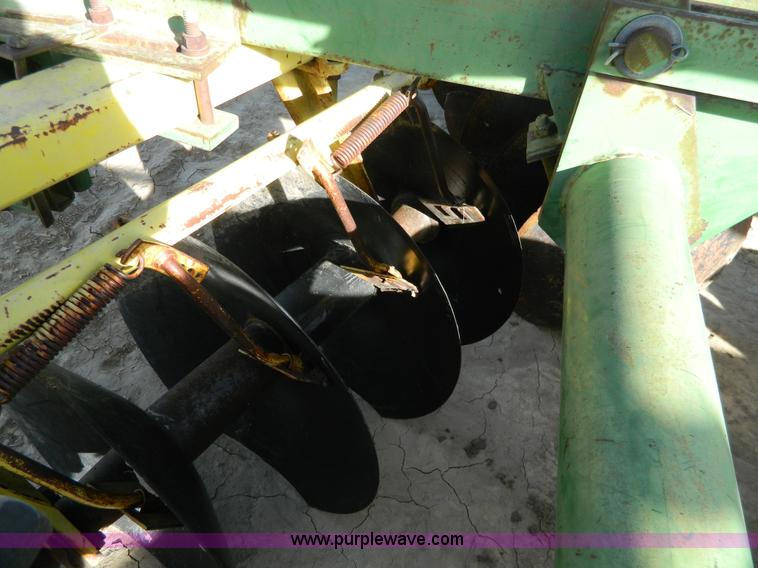 image for item H2291 John Deere 320 30' off-set disk
