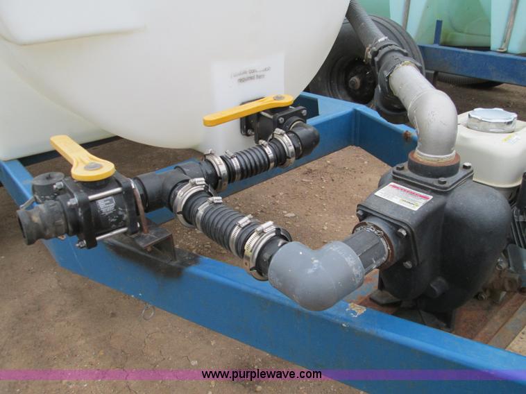 image for item H9406 1,025 gallon nurse trailer