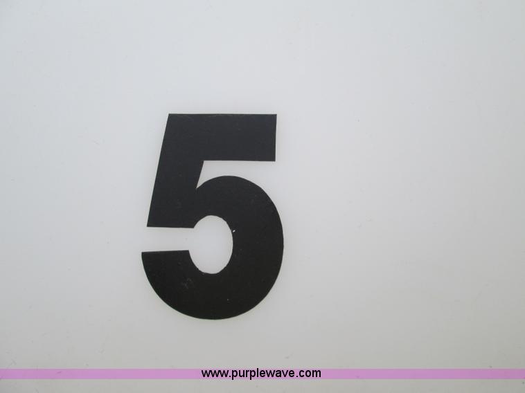 image for item H9406 1,025 gallon nurse trailer