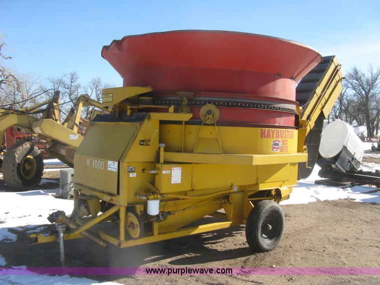 image for item K2763 HayBuster Big Bite H1000 tub grinder