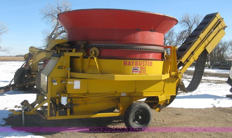 image for item K2763 HayBuster Big Bite H1000 tub grinder