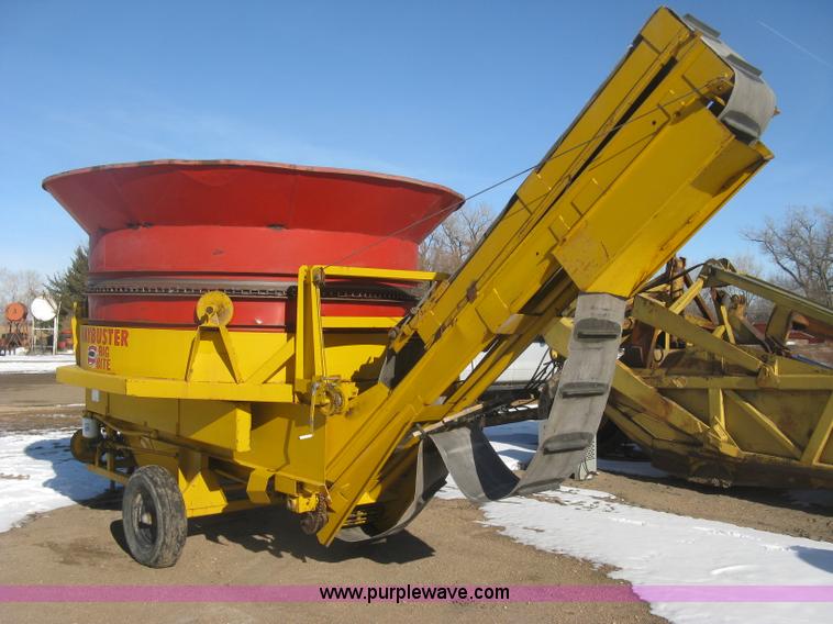 image for item K2763 HayBuster Big Bite H1000 tub grinder