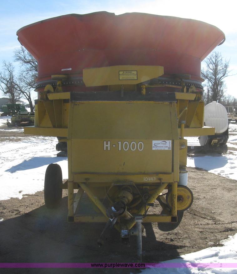 image for item K2763 HayBuster Big Bite H1000 tub grinder