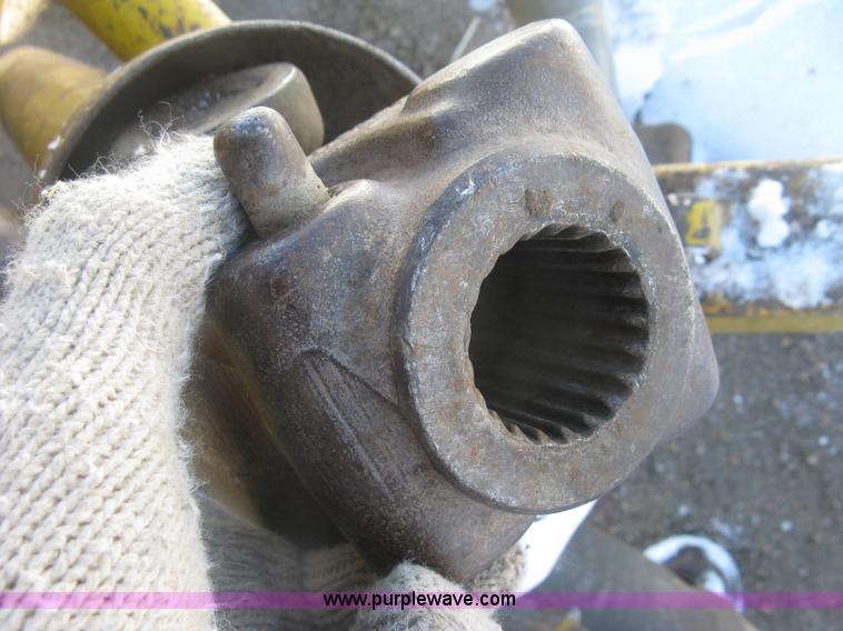 image for item K2763 HayBuster Big Bite H1000 tub grinder