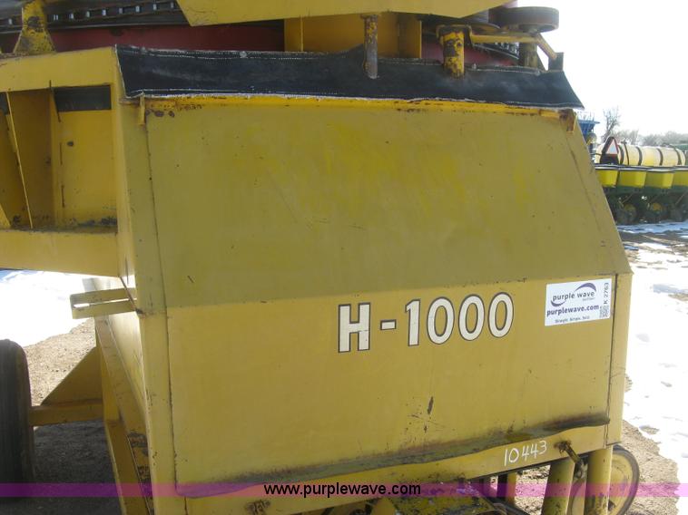 image for item K2763 HayBuster Big Bite H1000 tub grinder