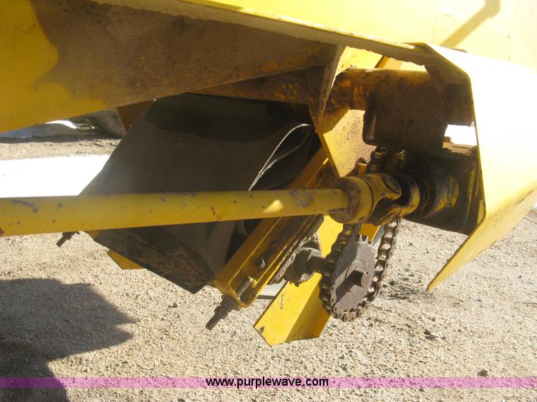 image for item K2763 HayBuster Big Bite H1000 tub grinder