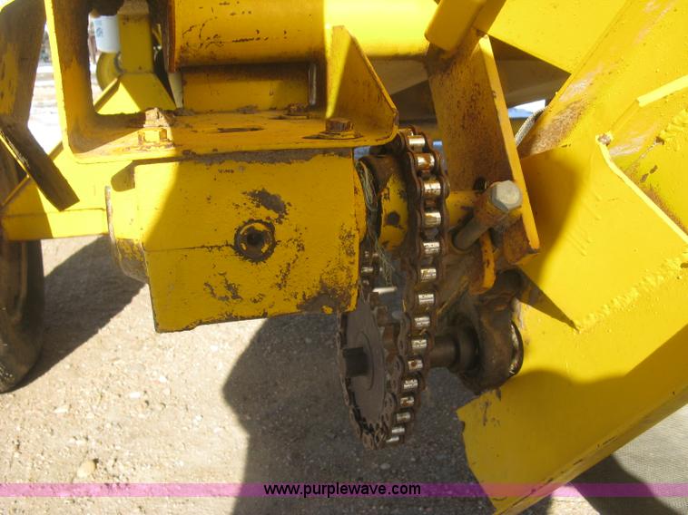 image for item K2763 HayBuster Big Bite H1000 tub grinder