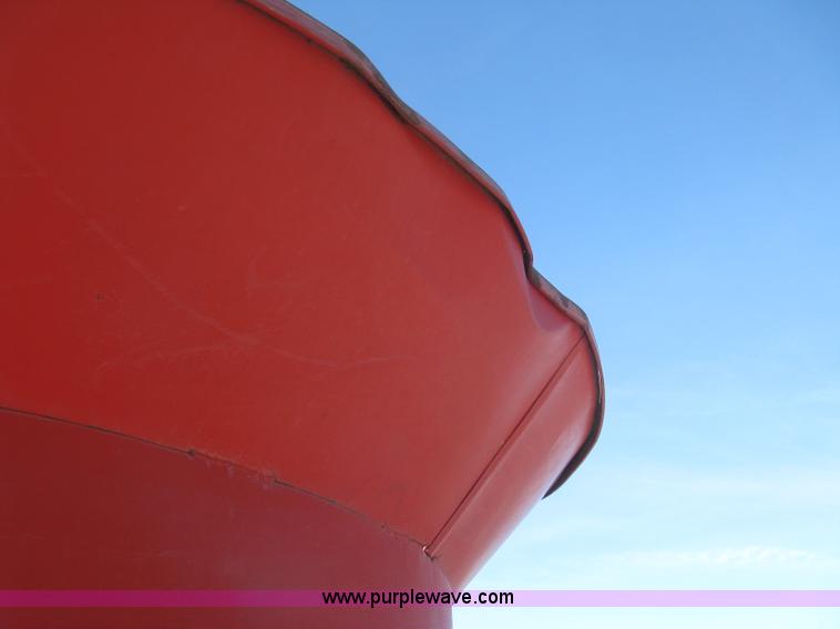 image for item K2763 HayBuster Big Bite H1000 tub grinder