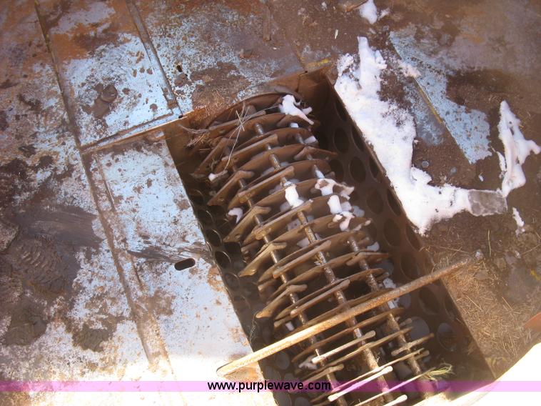 image for item K2763 HayBuster Big Bite H1000 tub grinder