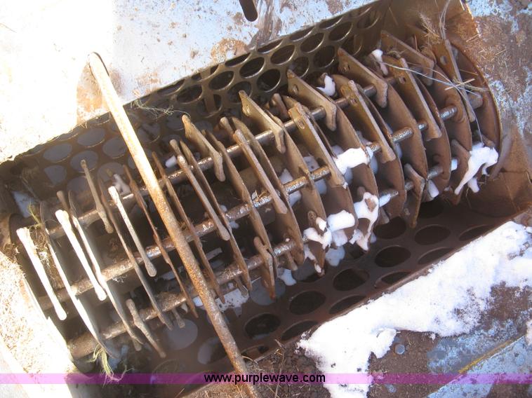 image for item K2763 HayBuster Big Bite H1000 tub grinder