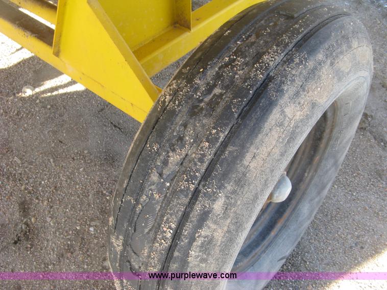 image for item K2763 HayBuster Big Bite H1000 tub grinder