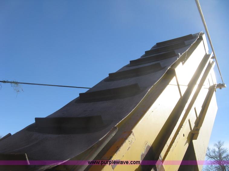 image for item K2763 HayBuster Big Bite H1000 tub grinder