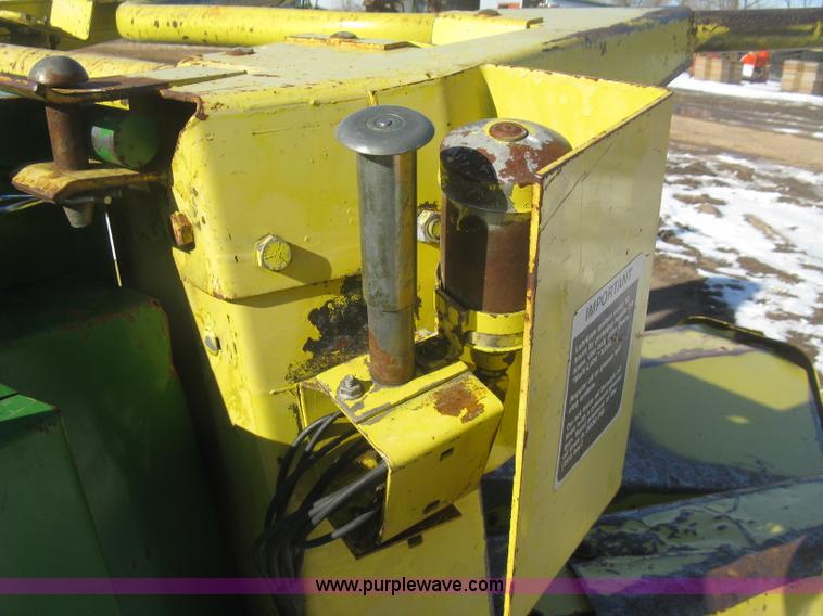 image for item K2764 John Deere 3970 chopper