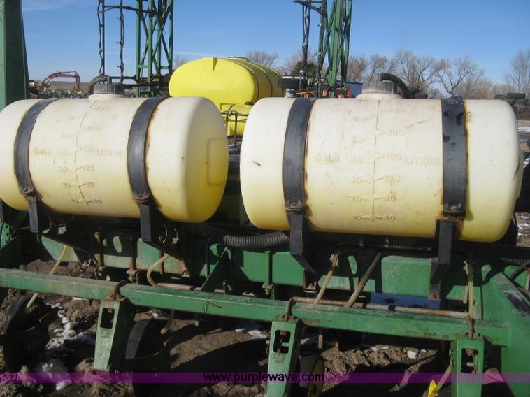 image for item K2767 John Deere 7200 planter