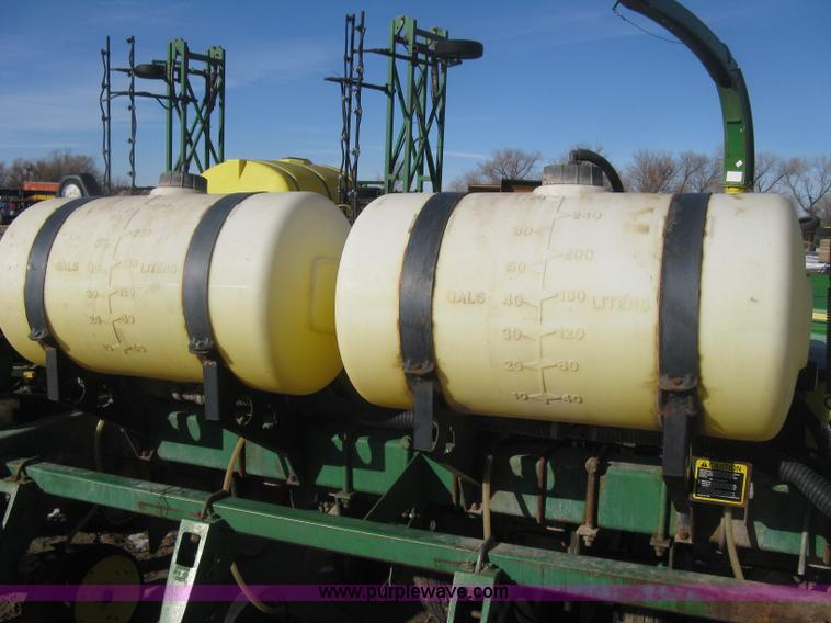 image for item K2767 John Deere 7200 planter