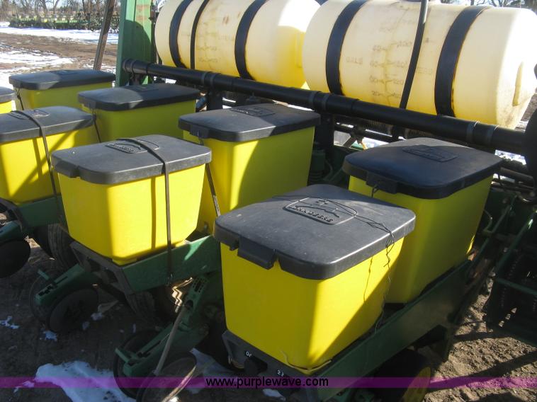 image for item K2767 John Deere 7200 planter