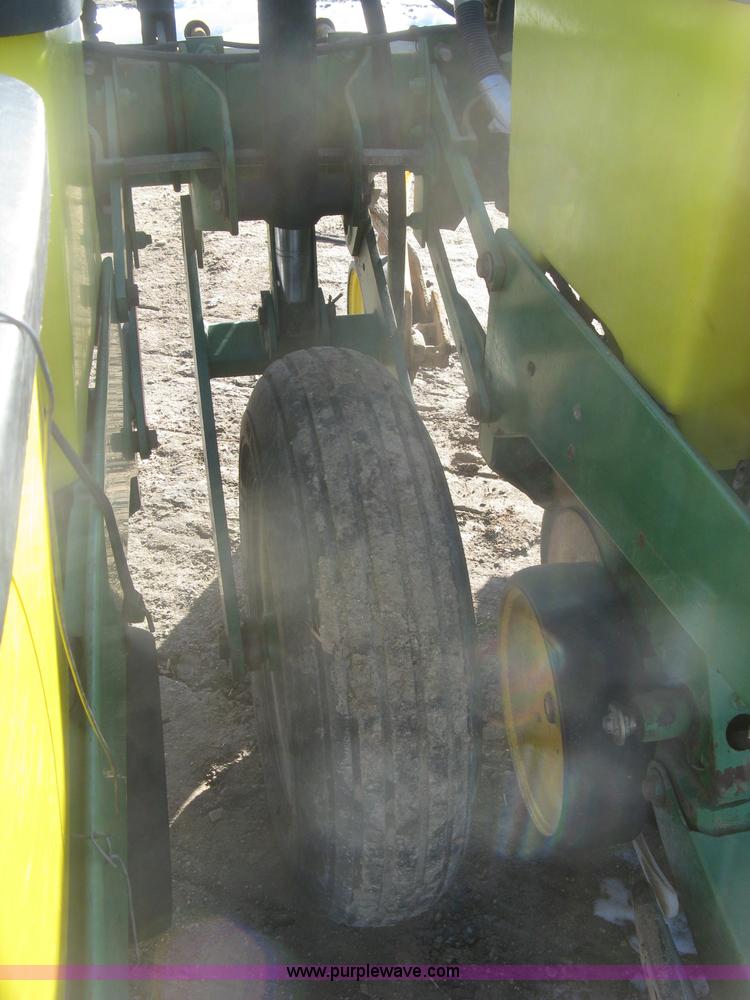 image for item K2767 John Deere 7200 planter