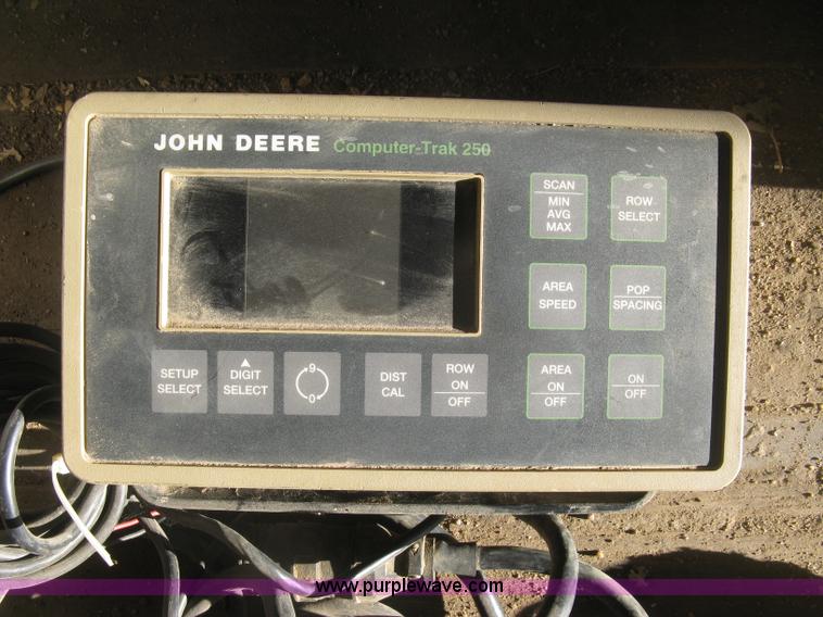 image for item K2767 John Deere 7200 planter