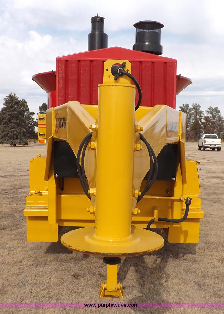 image for item K3107 HayBuster I1100E Big Bite tub grinder