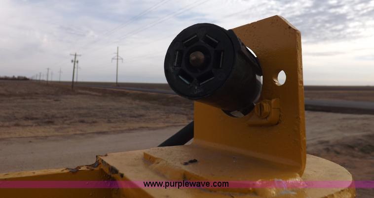 image for item K3107 HayBuster I1100E Big Bite tub grinder