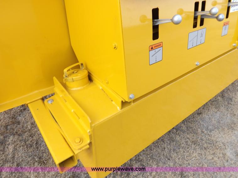 image for item K3107 HayBuster I1100E Big Bite tub grinder