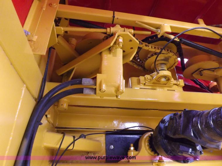 image for item K3107 HayBuster I1100E Big Bite tub grinder