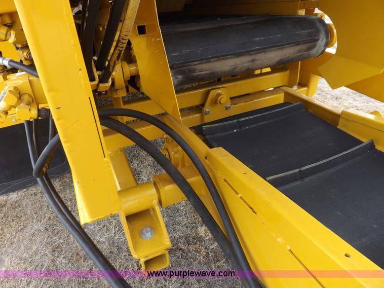 image for item K3107 HayBuster I1100E Big Bite tub grinder