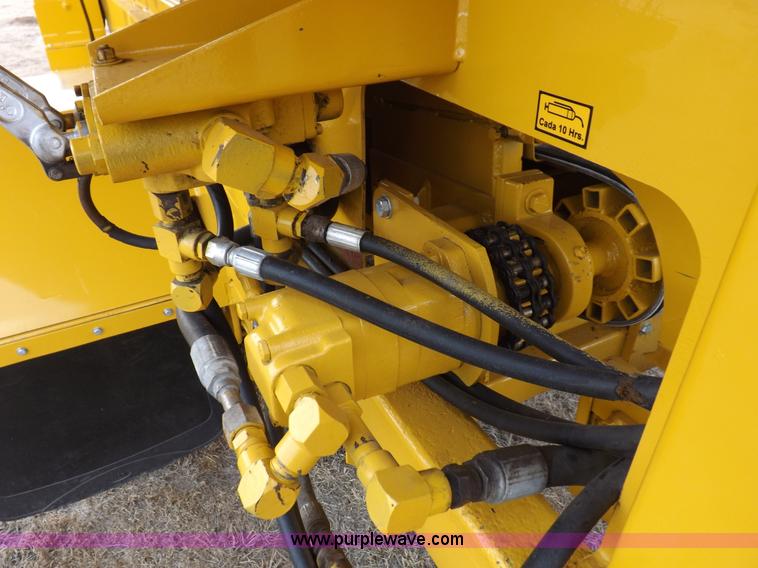 image for item K3107 HayBuster I1100E Big Bite tub grinder