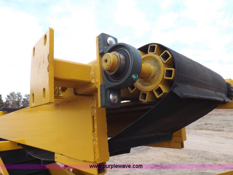 image for item K3107 HayBuster I1100E Big Bite tub grinder