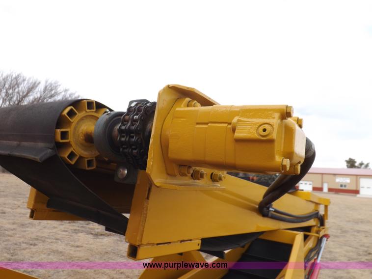 image for item K3107 HayBuster I1100E Big Bite tub grinder